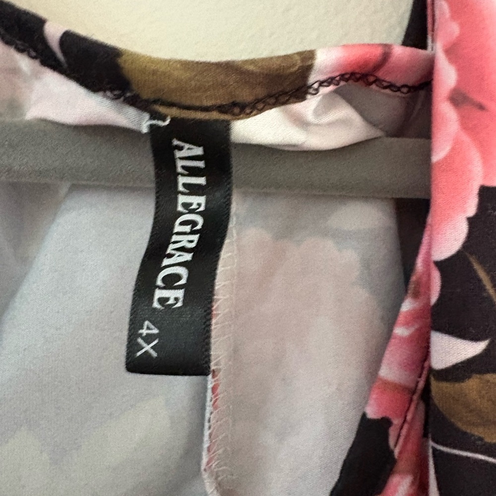 Elegant Floral Cold Shoulder Blouse - Black and Pink - Picture 4 of 5
